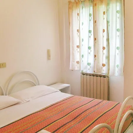 Apartment App. 10